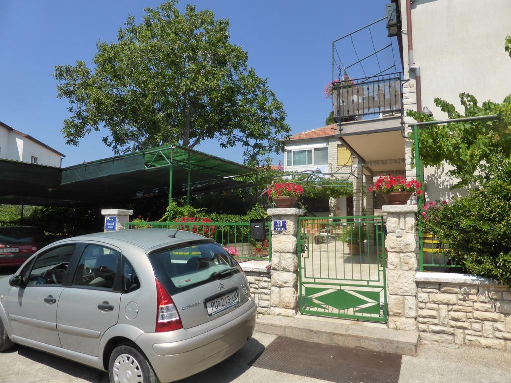 Vilena Gostinjska kuća 3*